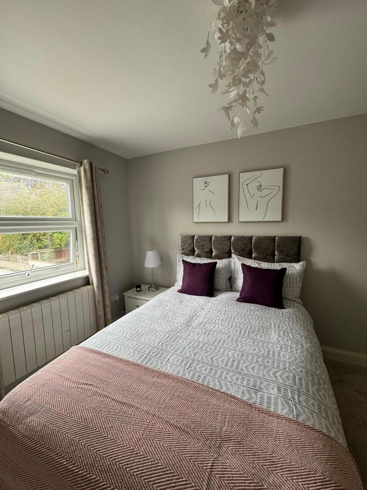Brentford Guest Rooms Bagian luar foto